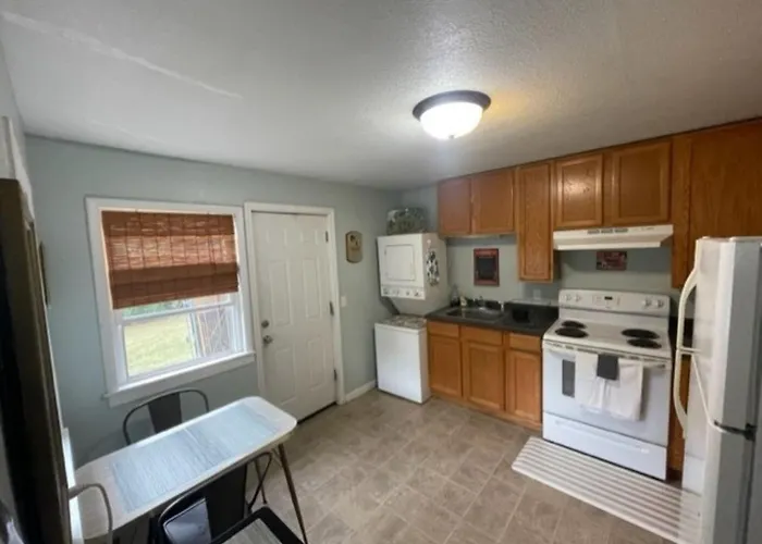 Anoka Apartments In Historical Victorian House
